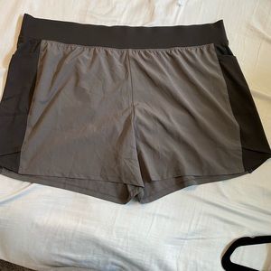 Women’s plus Tek Gear Shorts